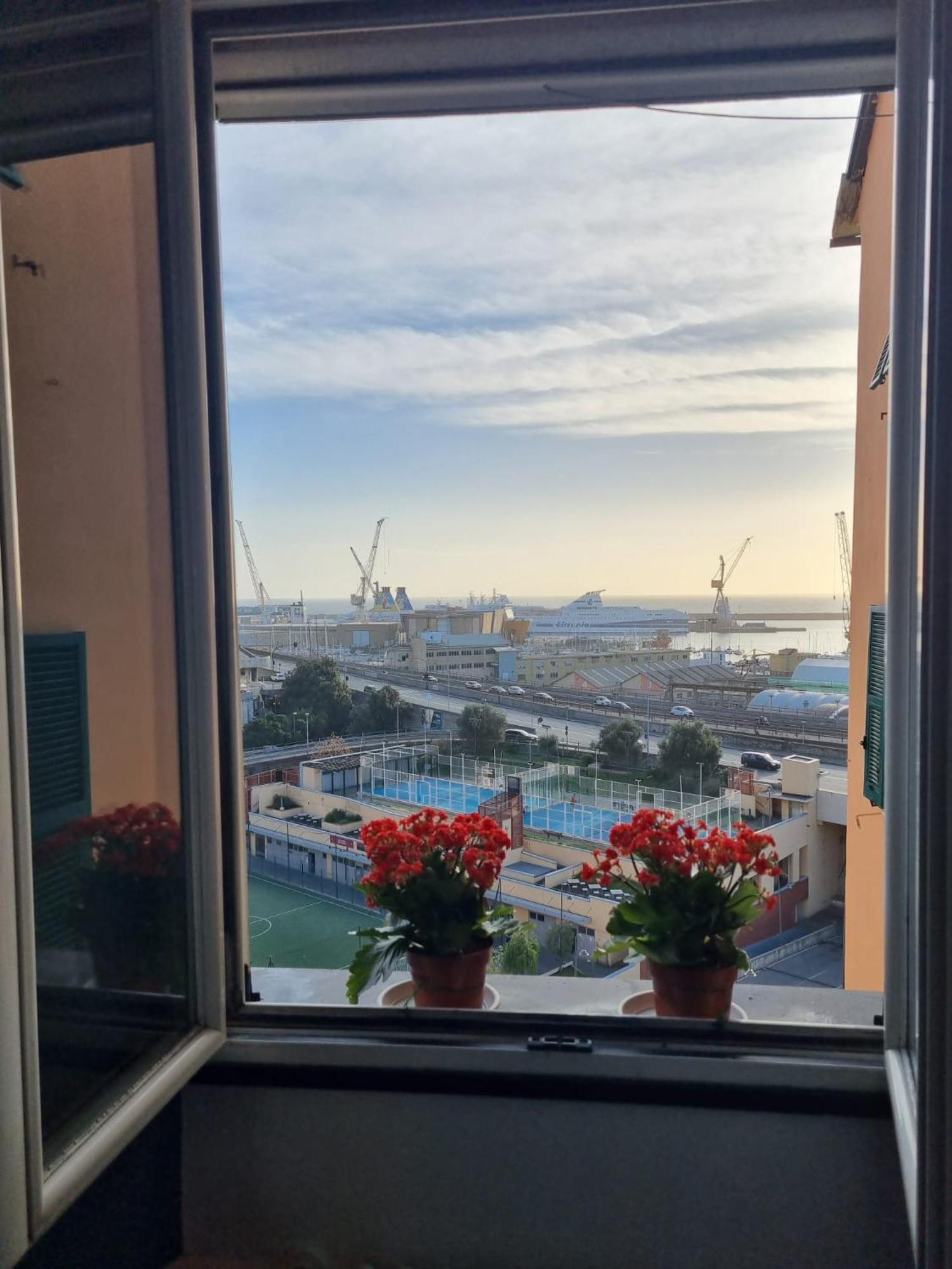 Appartement La Soffitta Sul Porto à Gênes Extérieur photo